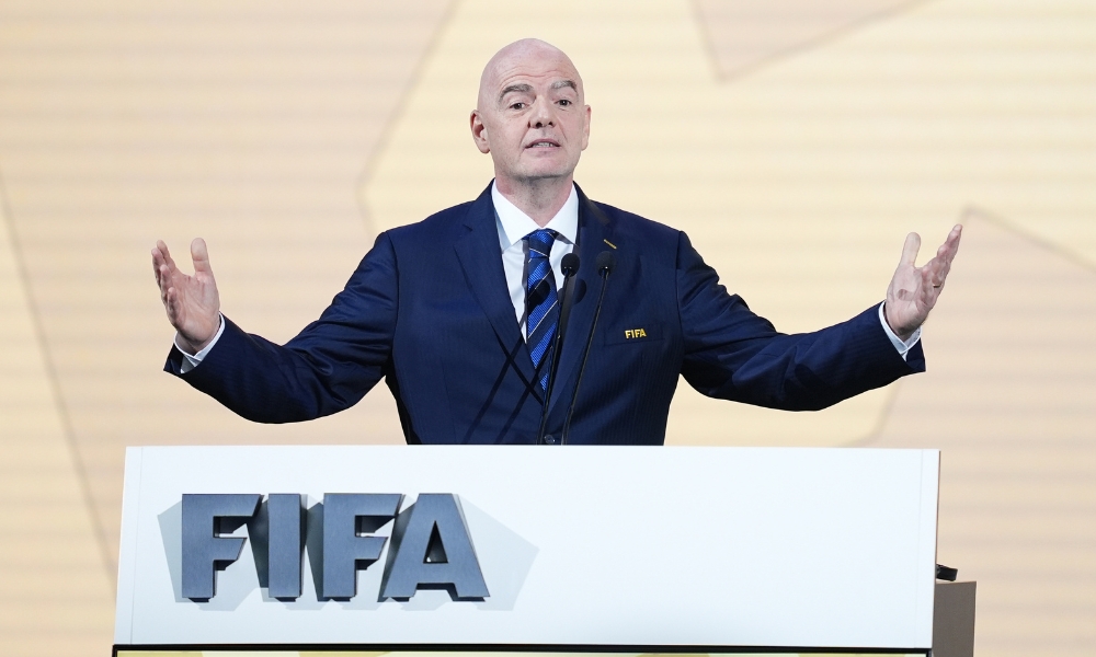 年的某场关 年的某场关